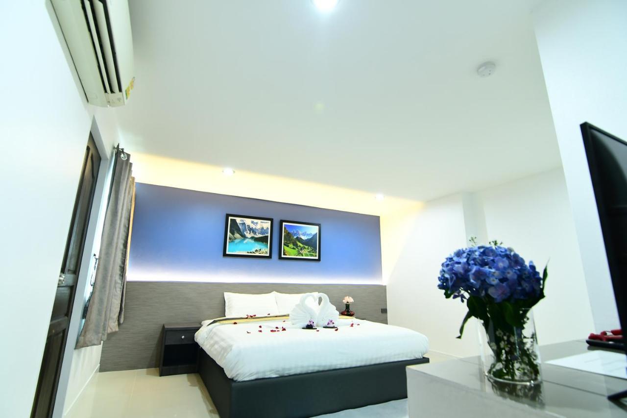 Poonsuk Place Hotel Банкок Екстериор снимка