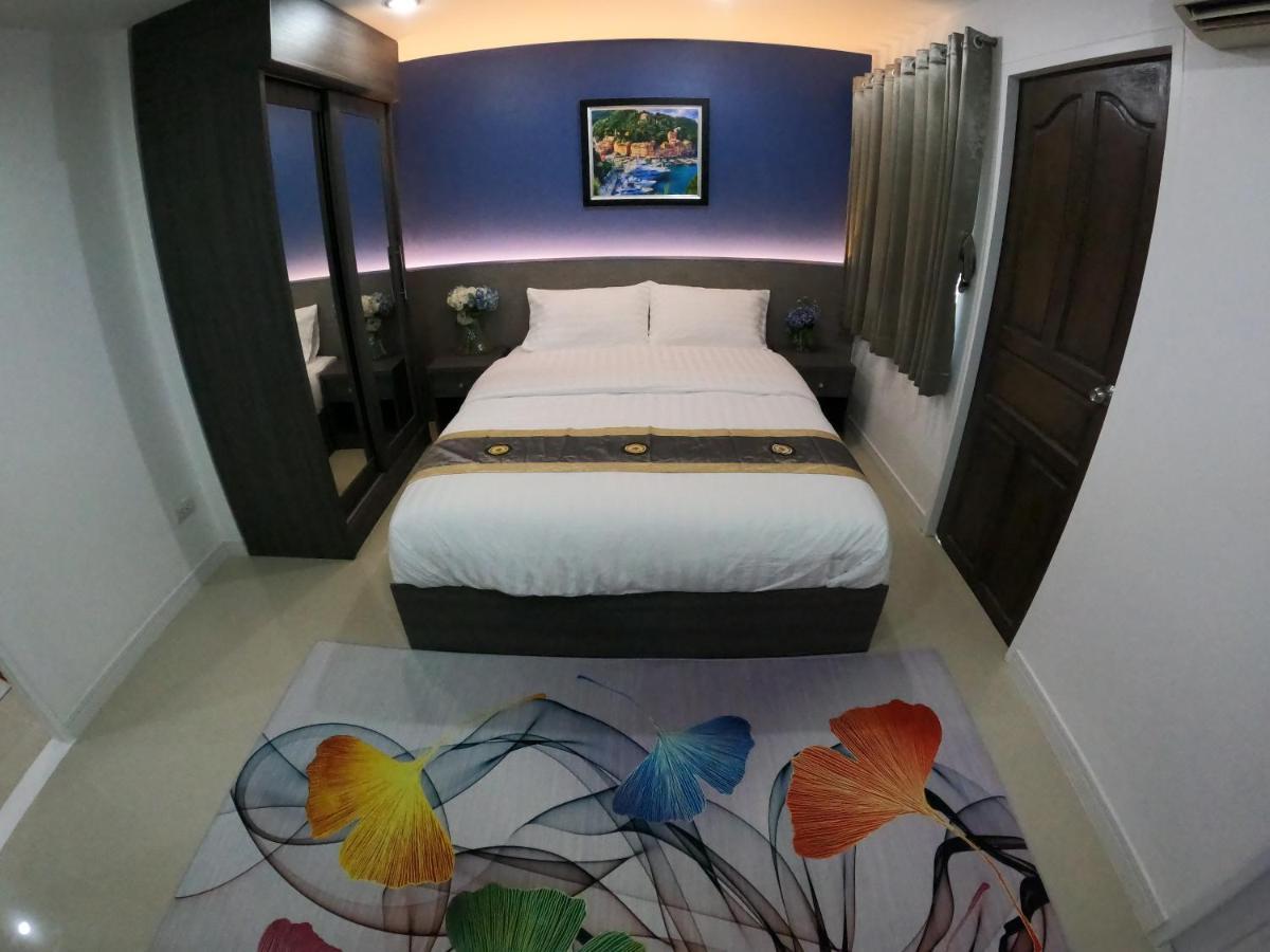 Poonsuk Place Hotel Банкок Екстериор снимка