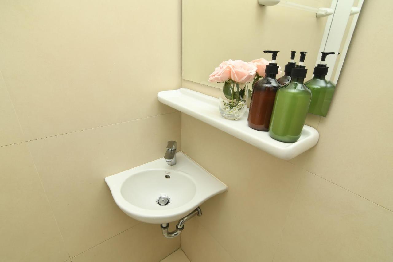 Poonsuk Place Hotel Банкок Екстериор снимка