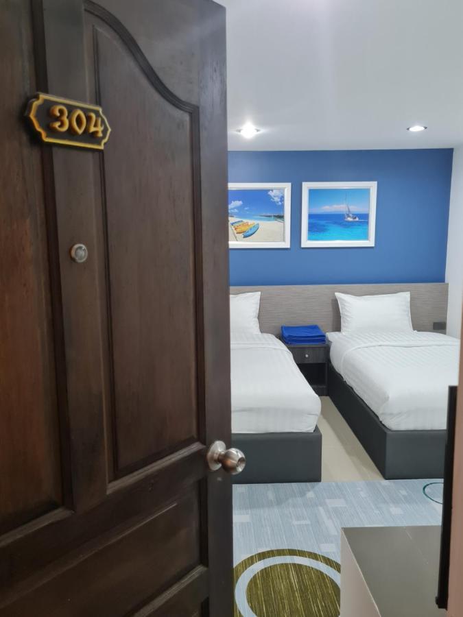 Poonsuk Place Hotel Банкок Екстериор снимка