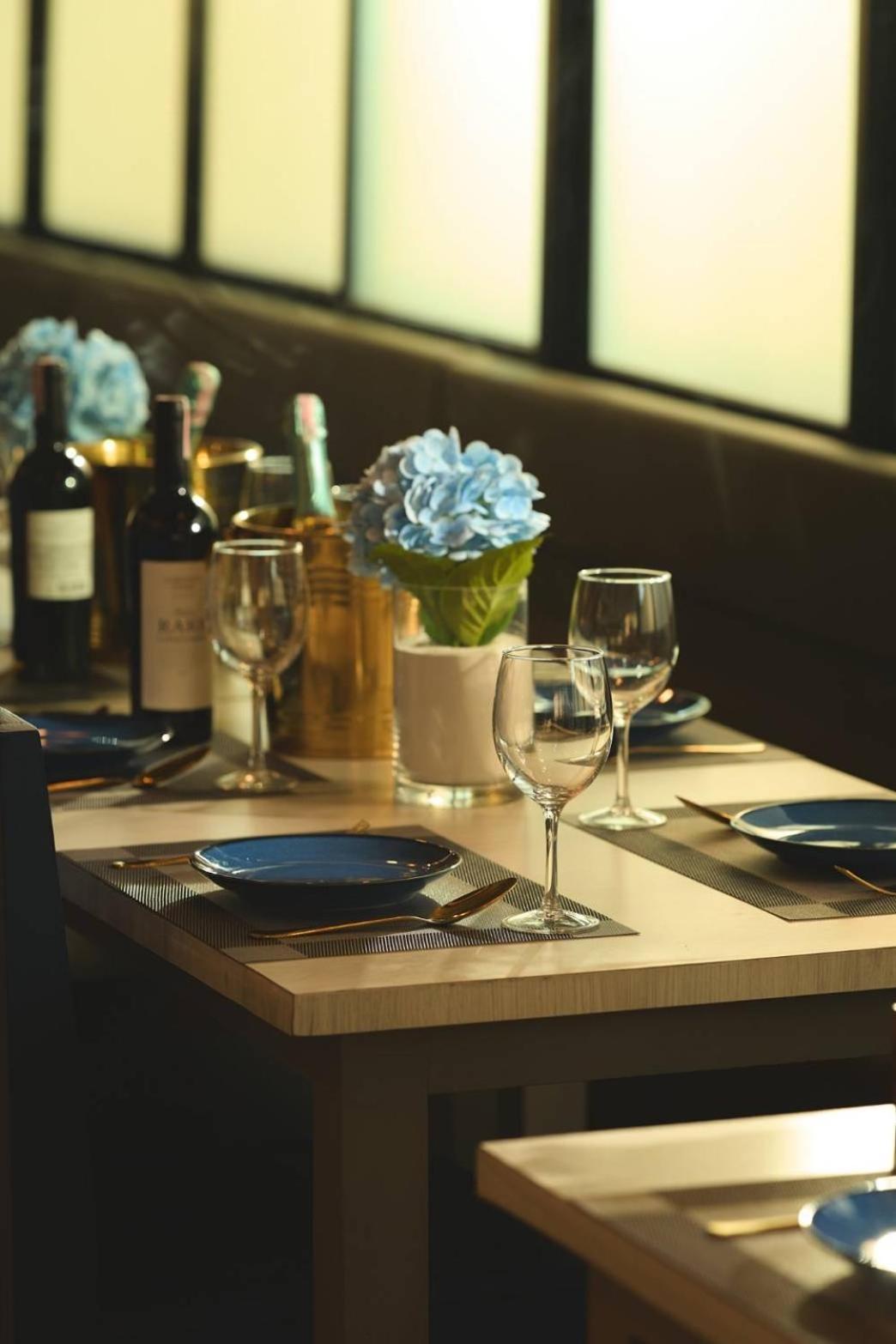 Poonsuk Place Hotel Банкок Екстериор снимка